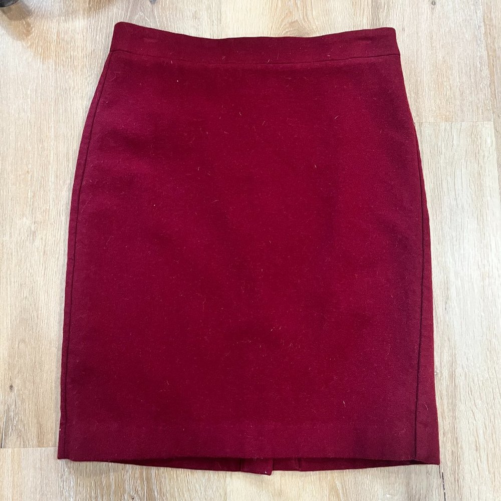 J. Crew Pencil Skirt Wool Blend Size 6 Maroon
